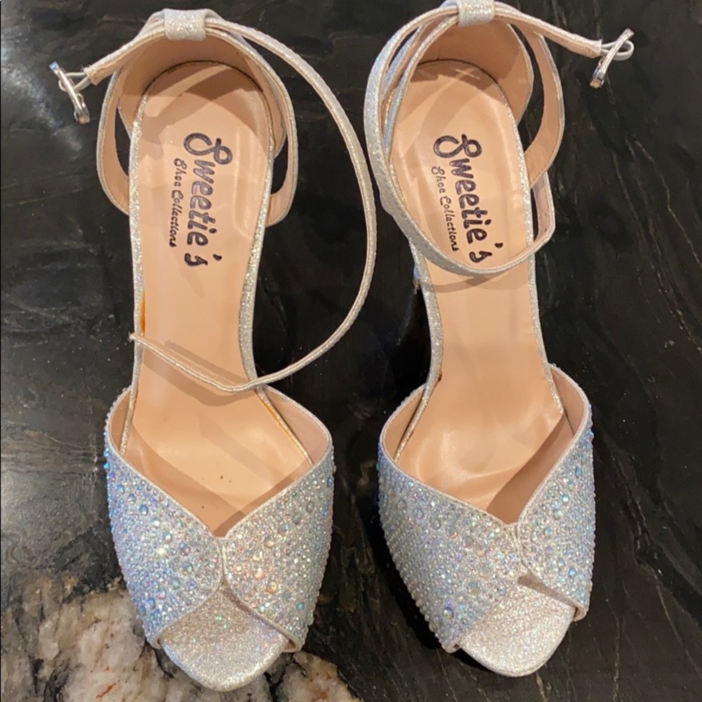 High Heels with crystal and lots of sparkle